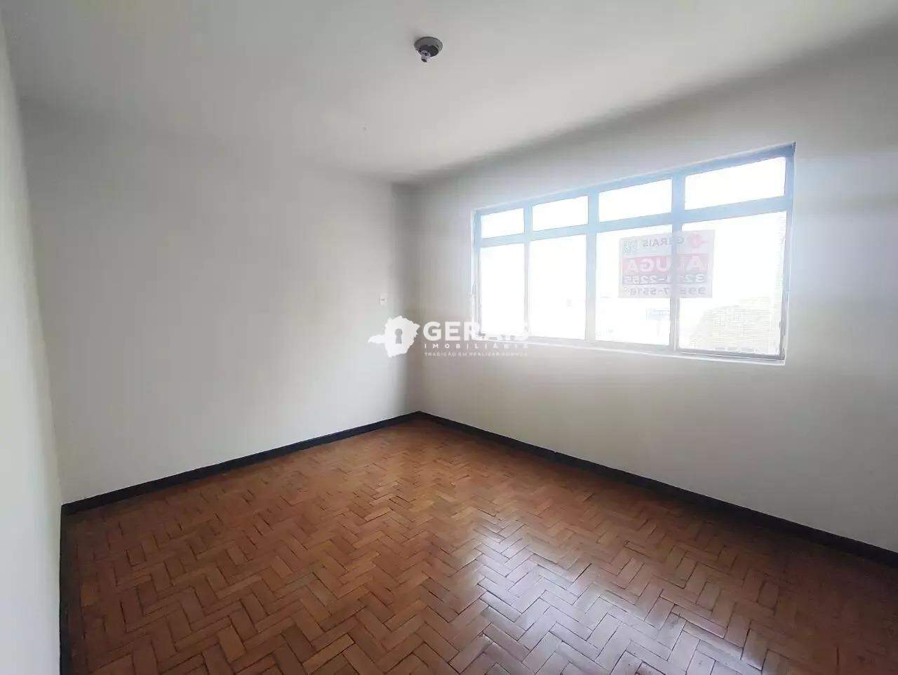 Prédio à venda no CENTRO: 07 - QUARTO 02