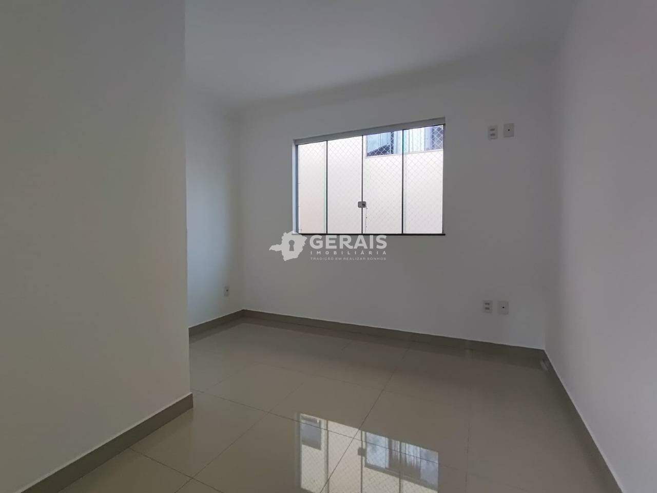 Casa para aluguel no SÃO JOSÉ: 06 - QUARTO 01