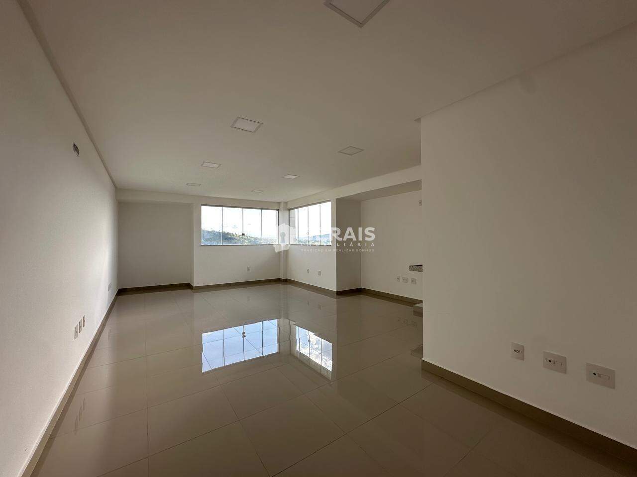 Sala à venda no LIBERDADE: 04 - SALA