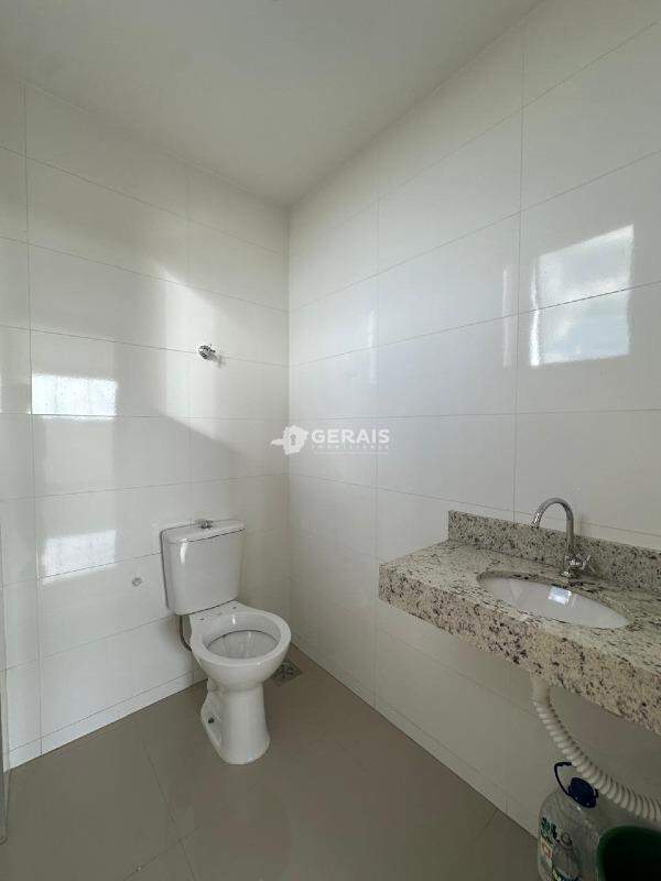 Sala à venda no LIBERDADE: 06 - BANHEIRO