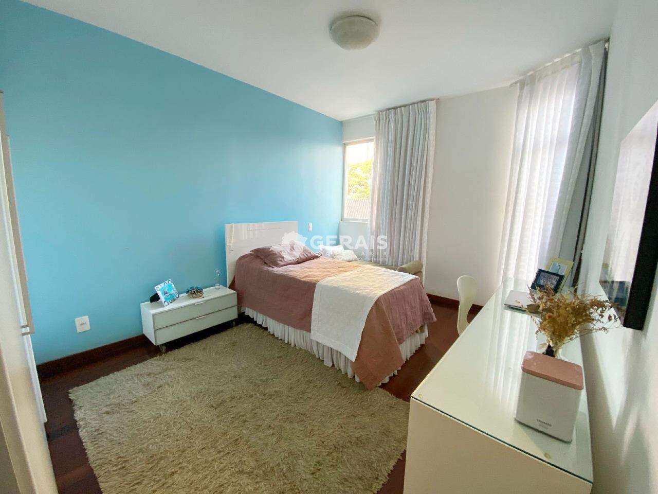 Apartamento à venda no CENTRO: 10 - QUARTO 04 SUÍTE