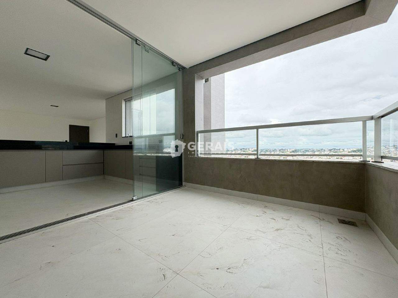Apartamento para aluguel no CENTRO: 07 - SACADA