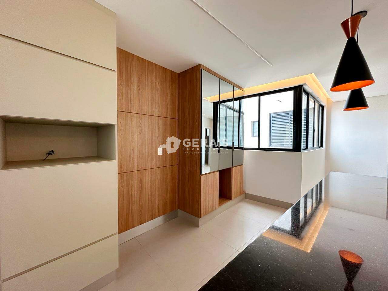 Apartamento à venda no CENTRO: 06 - COZINHA