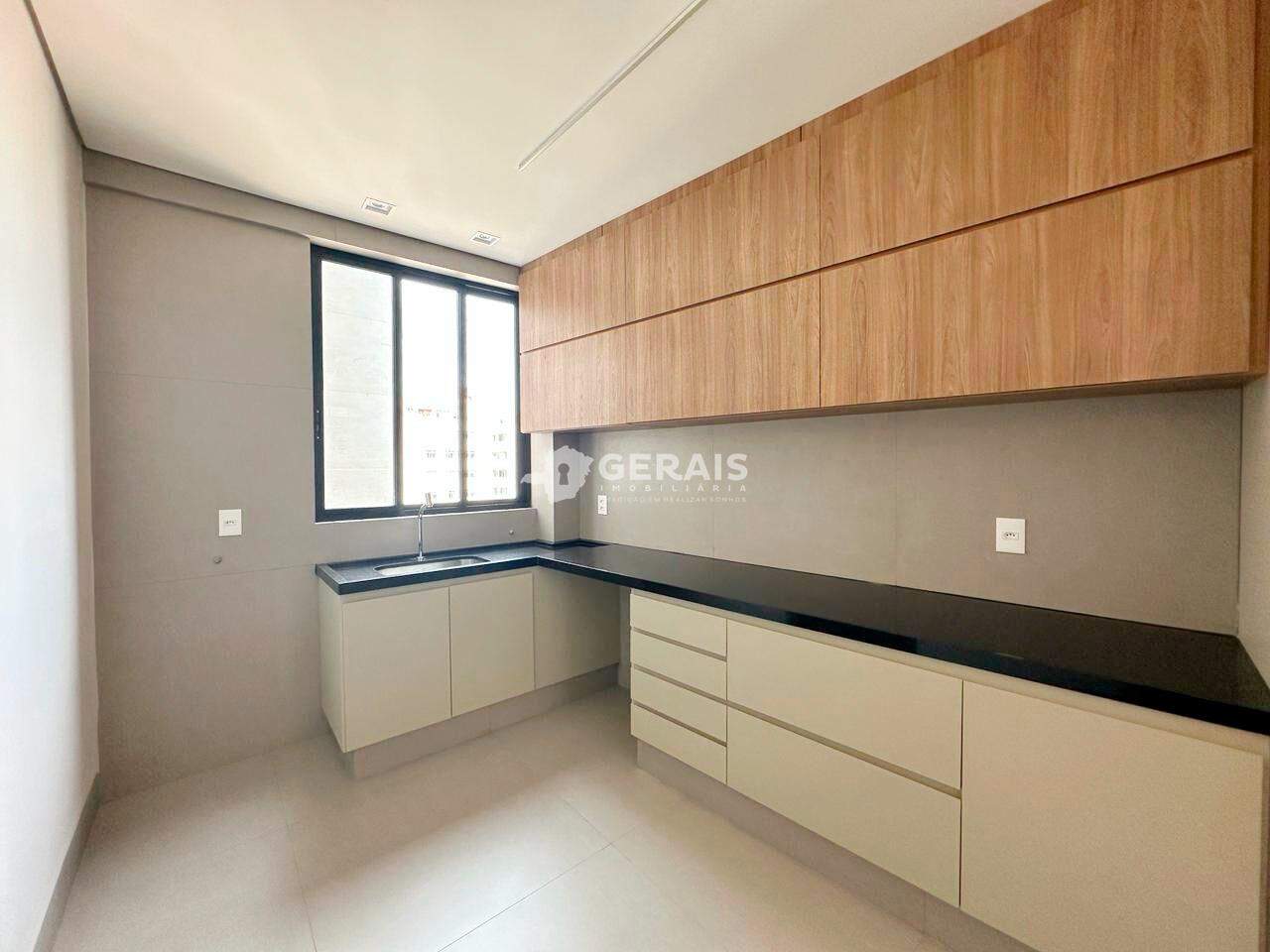 Apartamento à venda no CENTRO: 05 - COZINHA