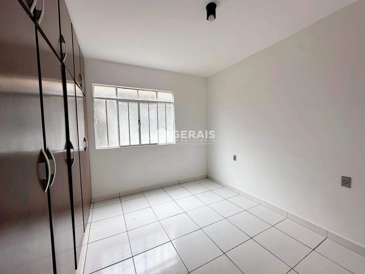 Casa à venda no DANILO PASSOS: 08 - QUARTO 01