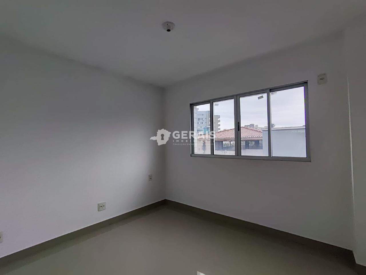 Apartamento para aluguel no BOM PASTOR: 05- QUARTO 02