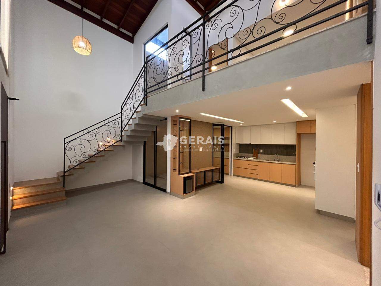 Casa para aluguel no CENTRO: 06- SALA 01