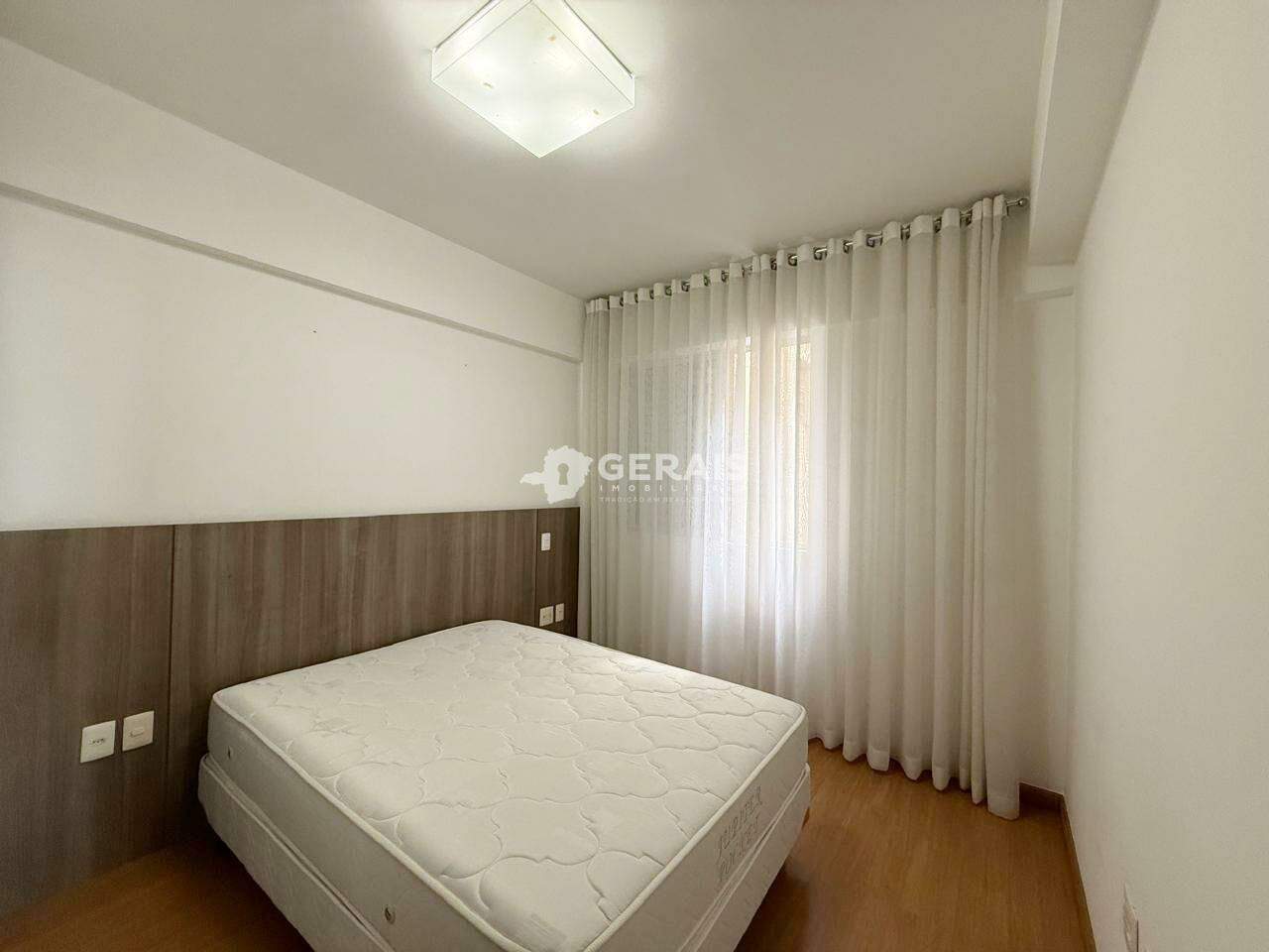 Apartamento à venda no CENTRO: 08 - QUARTO 01