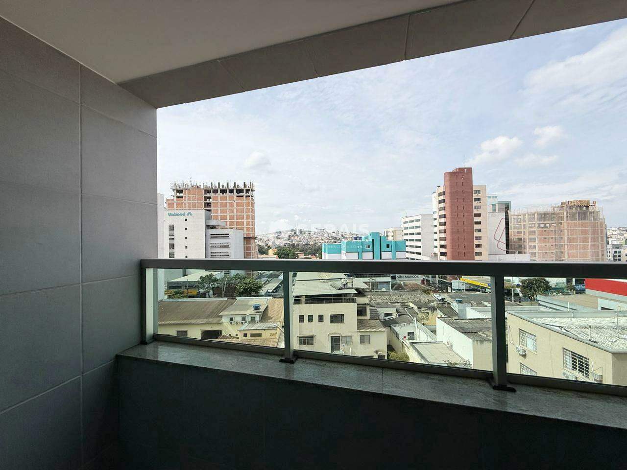 Apartamento à venda no CENTRO: 04 - SACADA