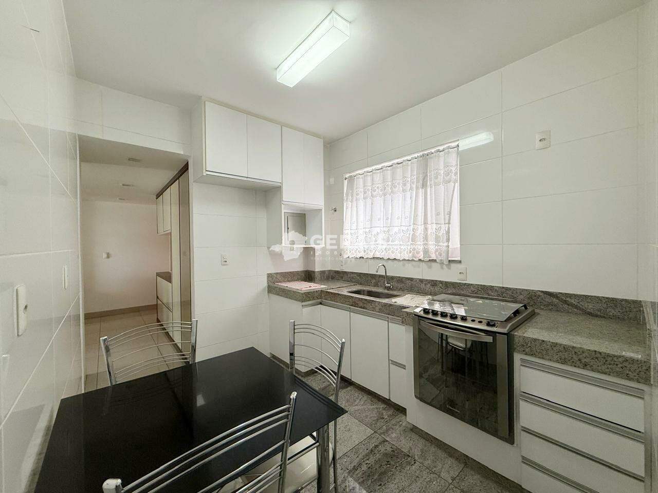 Apartamento à venda no CENTRO: 07 - COZINHA