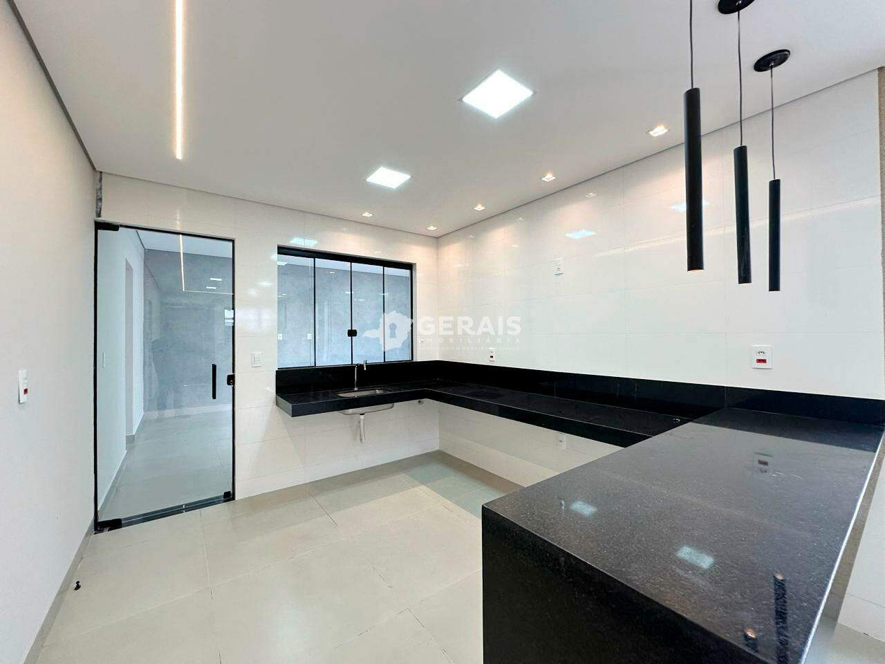 Casa à venda no RESIDENCIAL ALTAVILLE: 06 - COZINHA