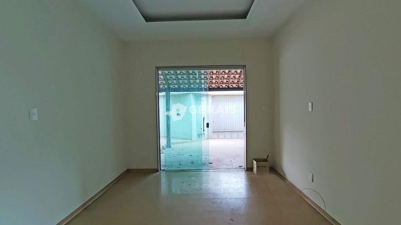 Casa para aluguel no SÃO JOSÉ: 04- SALA