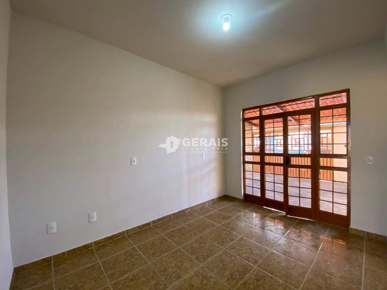 Casa para aluguel no JOÃO ANTÔNIO GONÇALVES: 02- SALA