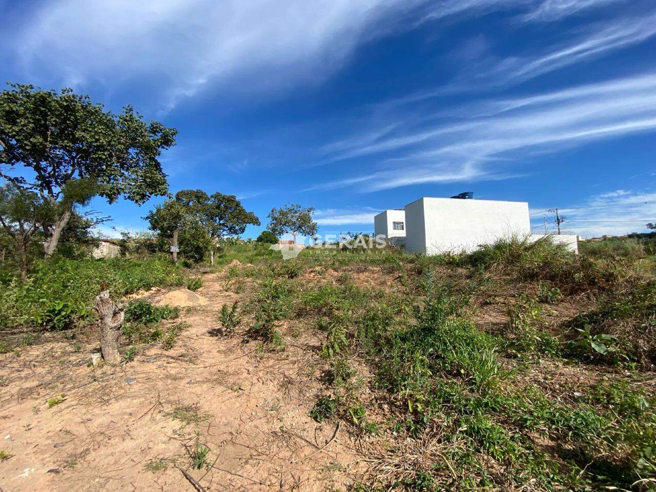 Lote à venda no JARDIM COPACABANA: 02 - LOTE