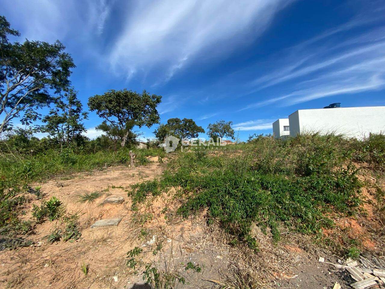 Lote à venda no JARDIM COPACABANA: 01 - LOTE