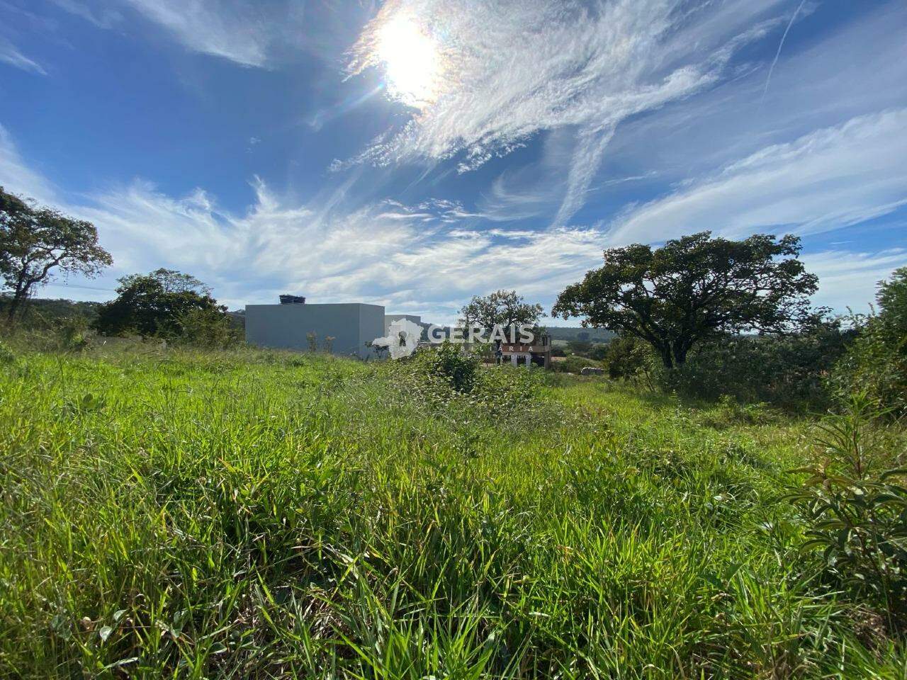 Lote à venda no JARDIM COPACABANA: 02 - LOTE