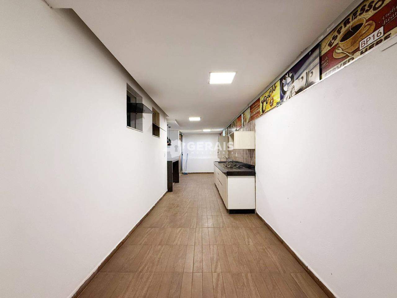 Apartamento à venda no VILA ROMANA: 05 - COZINHA