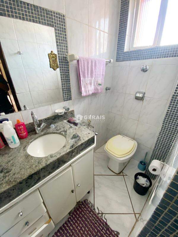 Apartamento à venda no CENTRO: 07 - BANHO SUÍTE