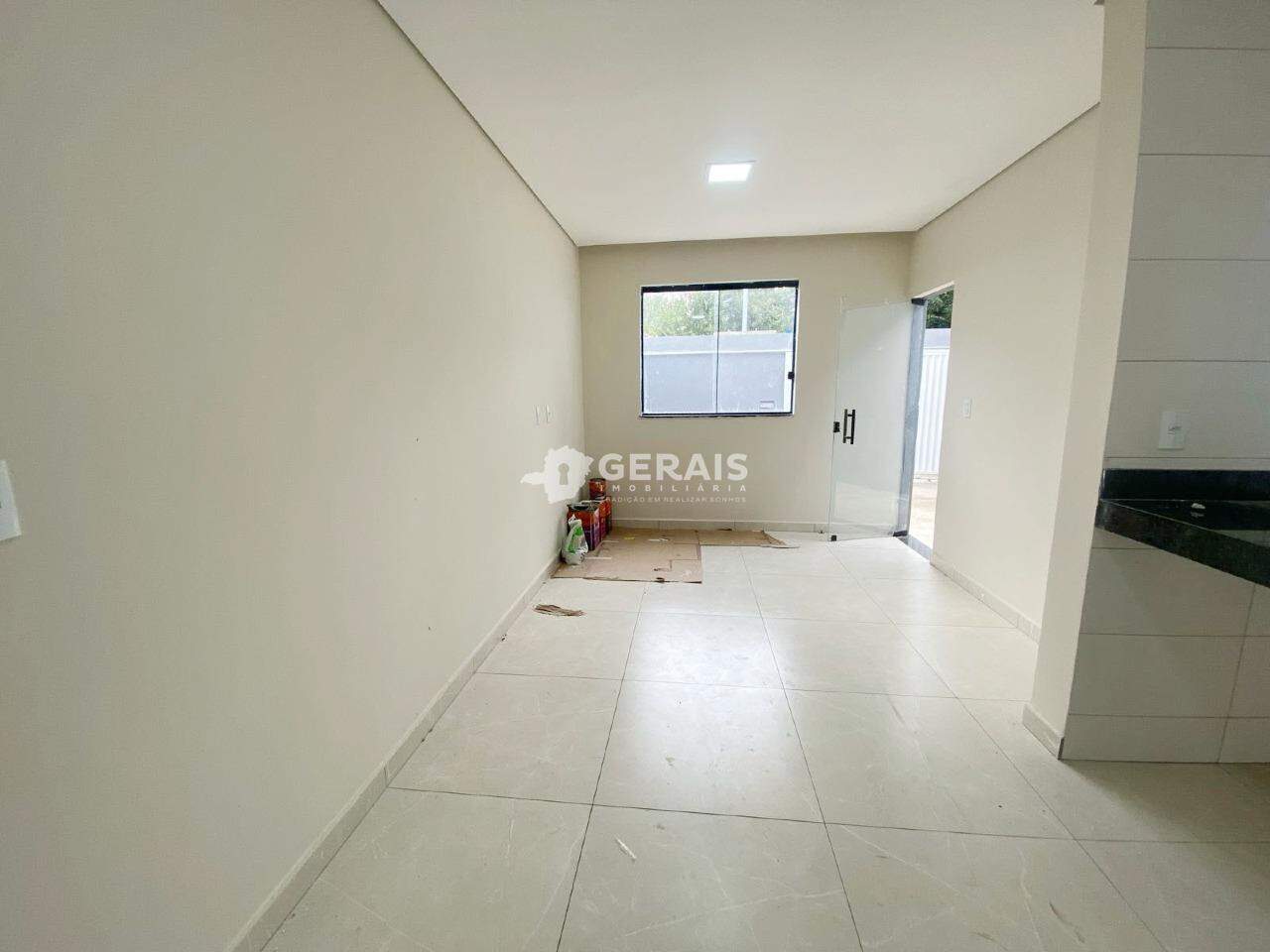 Casa à venda no QUINTA DAS PALMEIRAS: 03 - SALA