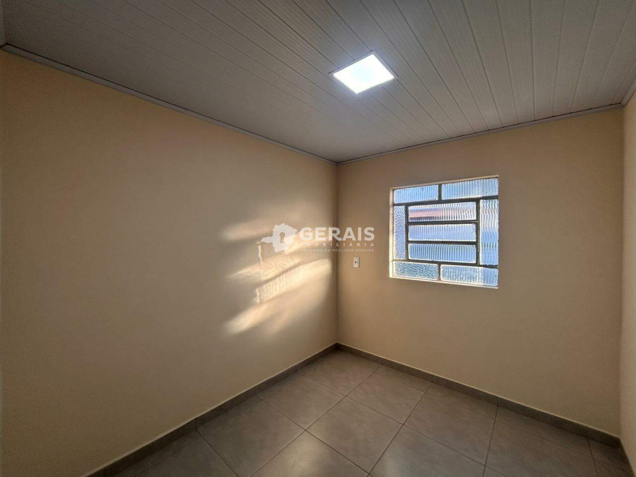 Casa para aluguel no BOM PASTOR: 06 - QUARTO 02