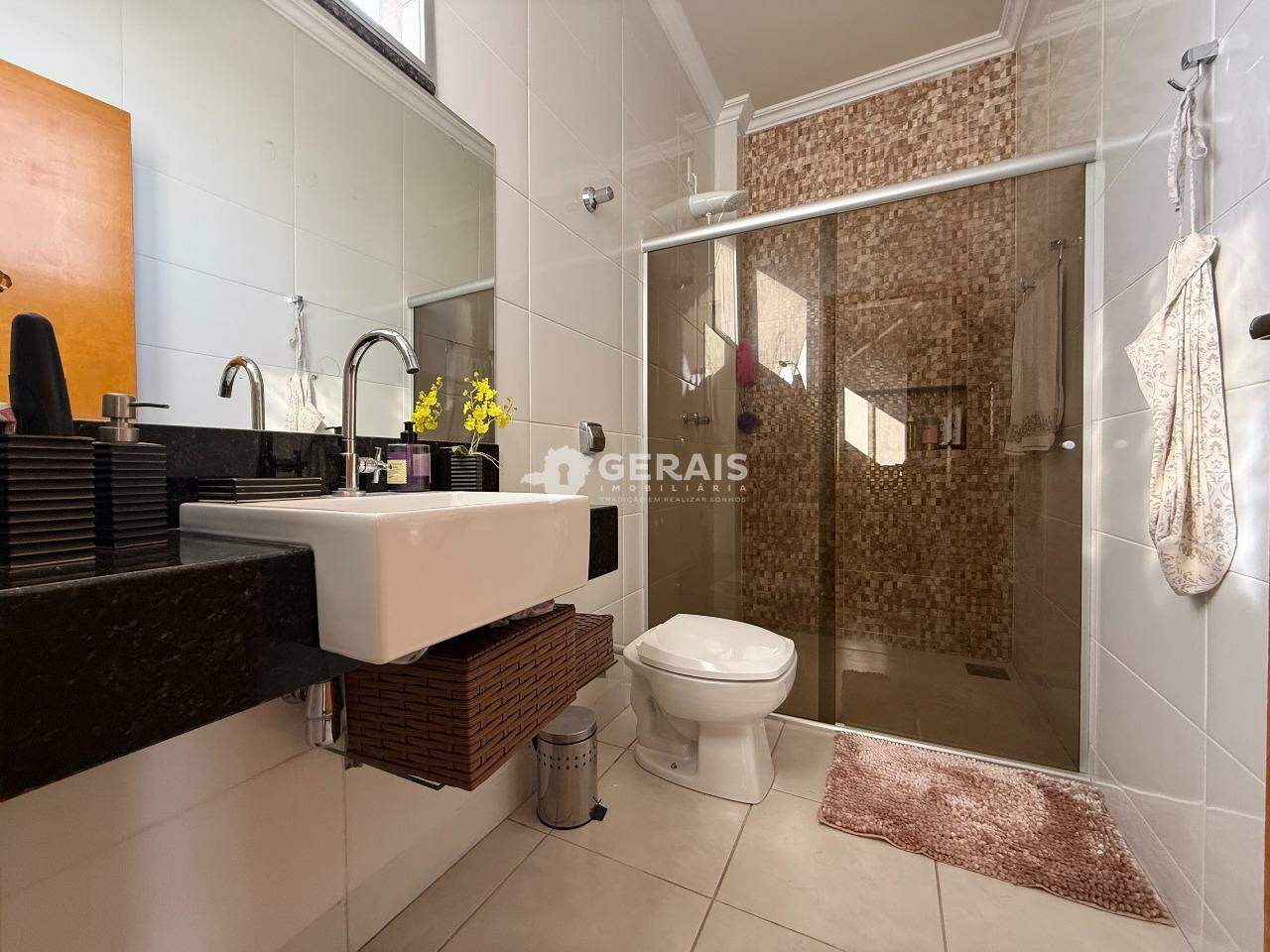 Apartamento para aluguel no JARDIM ALTEROSA: 08- BANHO SOCIAL