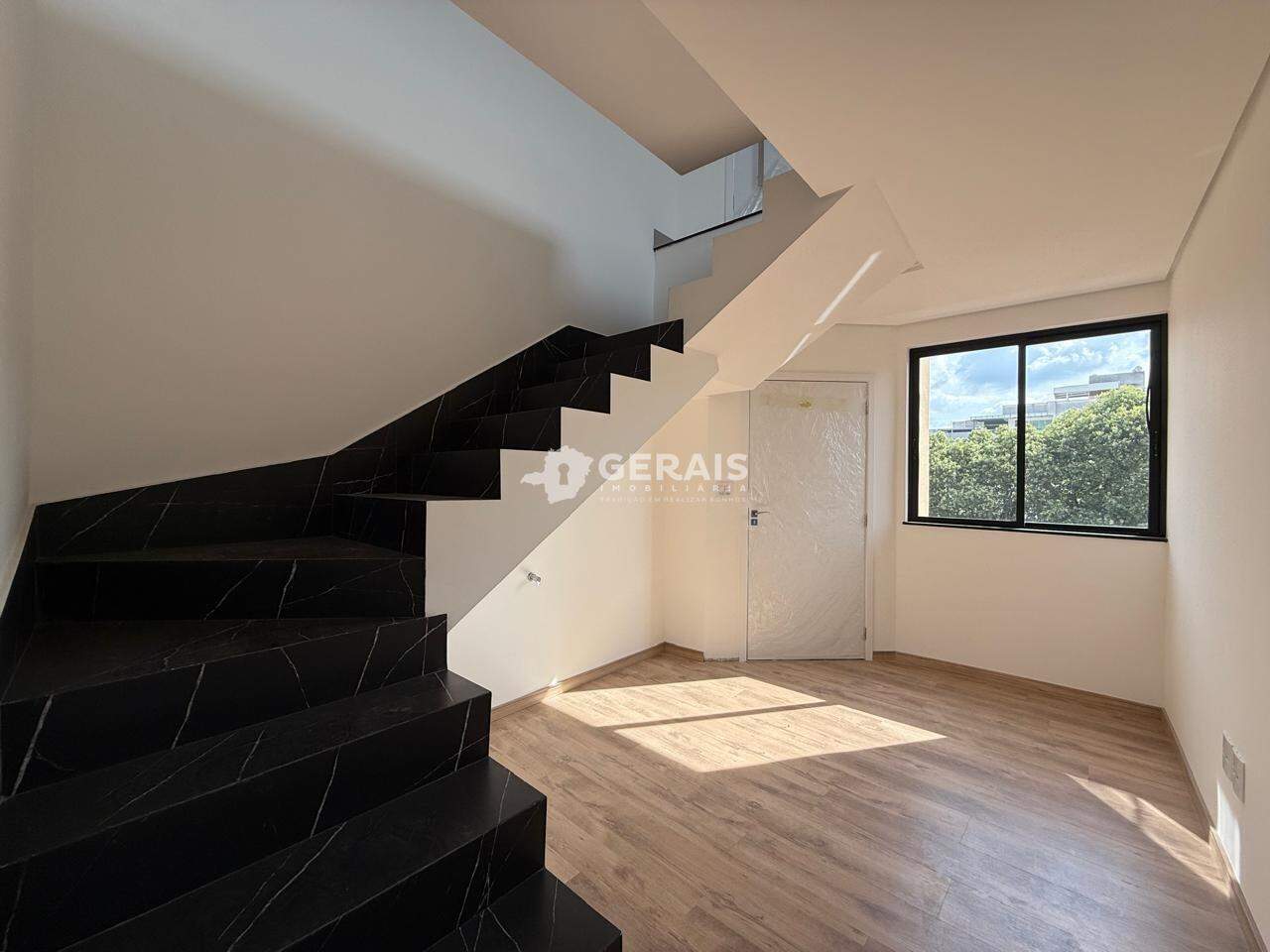 Apartamento Duplex à venda no VILA CRUZEIRO: 07 - SALA 02