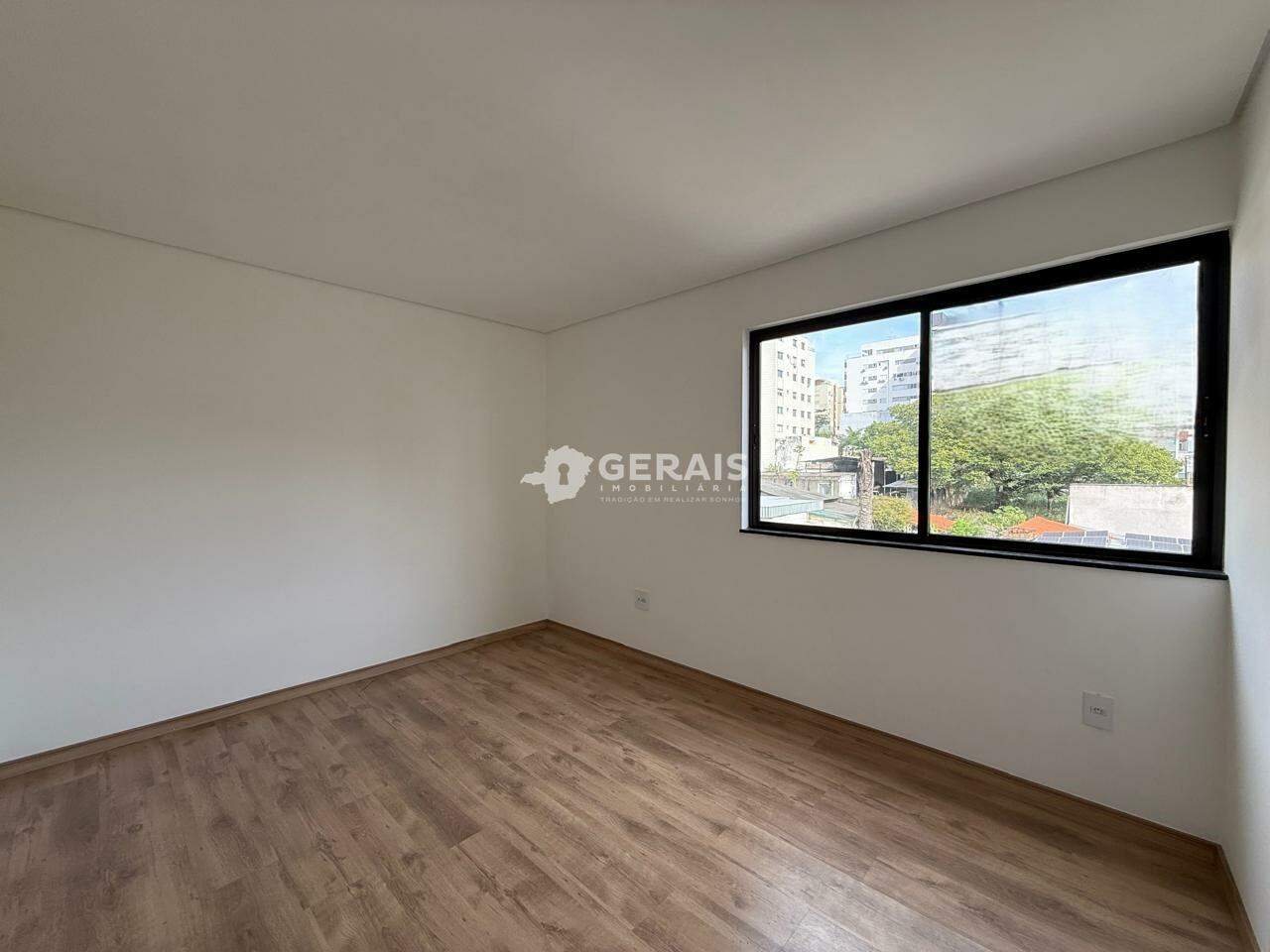 Apartamento Duplex à venda no VILA CRUZEIRO: 07- QUARTO SUÍTE 01
