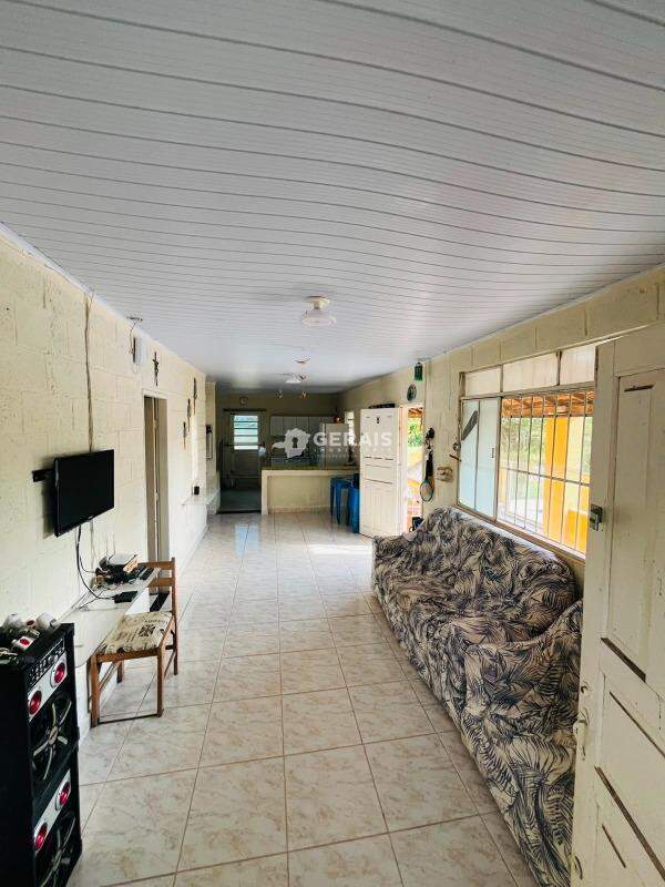 Chácara à venda no ZONA RURAL: 02- SALA