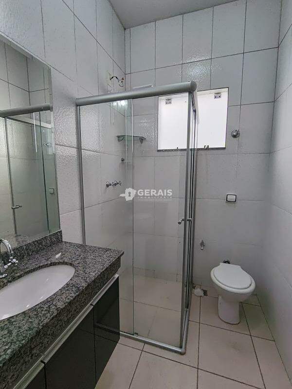 Casa para aluguel no ICARAI: 09- BANHO SOCIAL