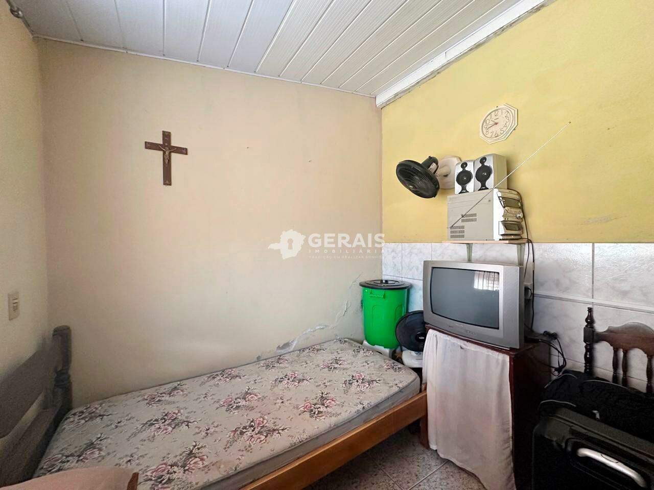 Casa à venda no CENTRO: 08- QUARTO 03