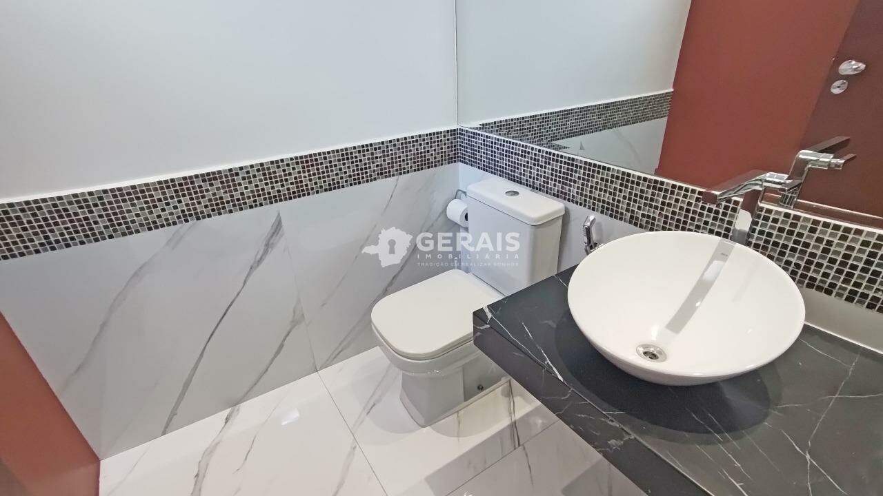 Sala para aluguel no CENTRO: 09- BANHEIRO