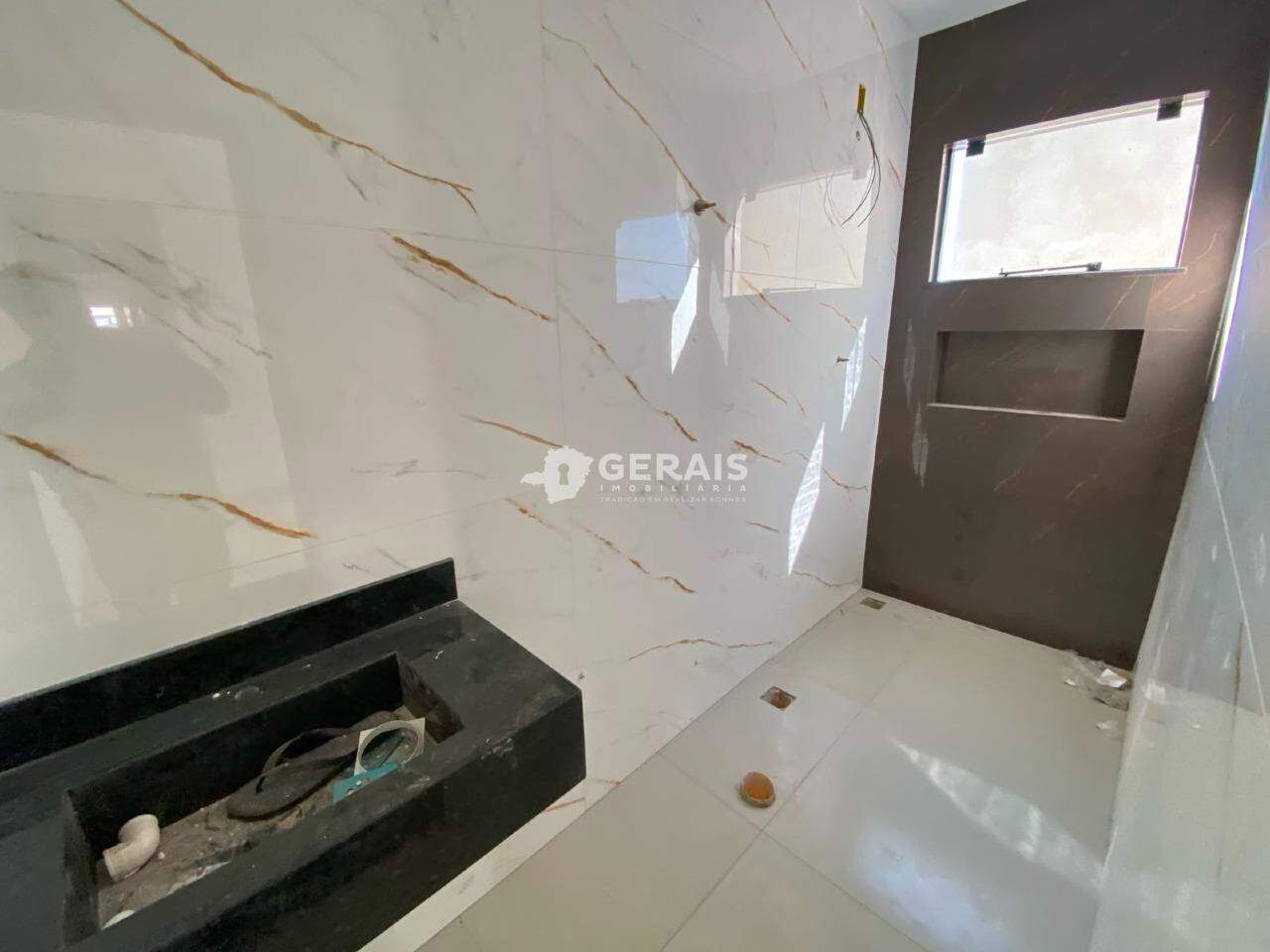 Casa à venda no PADRE EUSTAQUIO: 07- BANHO SUÍTE