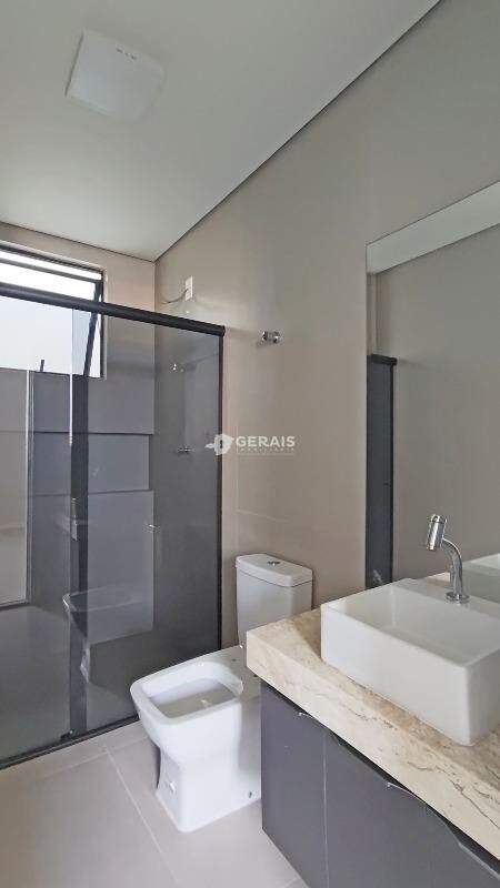 Apartamento para aluguel no CENTRO: 07- BANHO SUÍTE 01