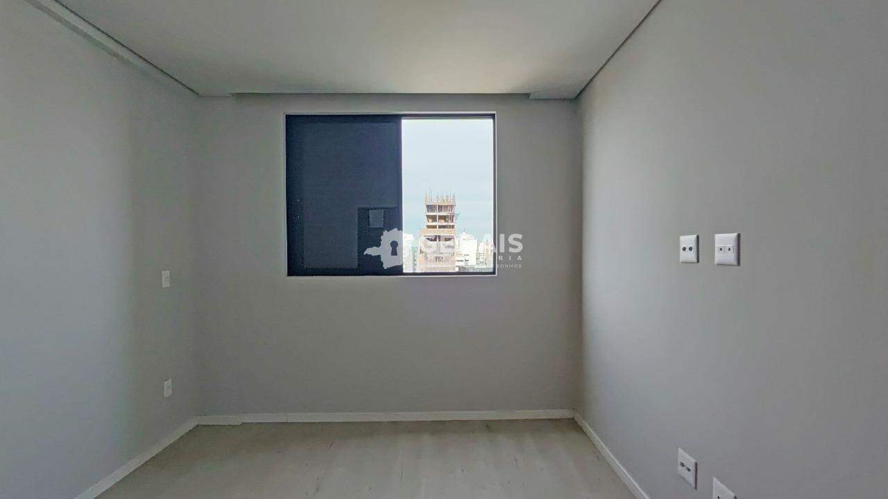 Apartamento para aluguel no CENTRO: 06- QUARTO SUÍTE 01