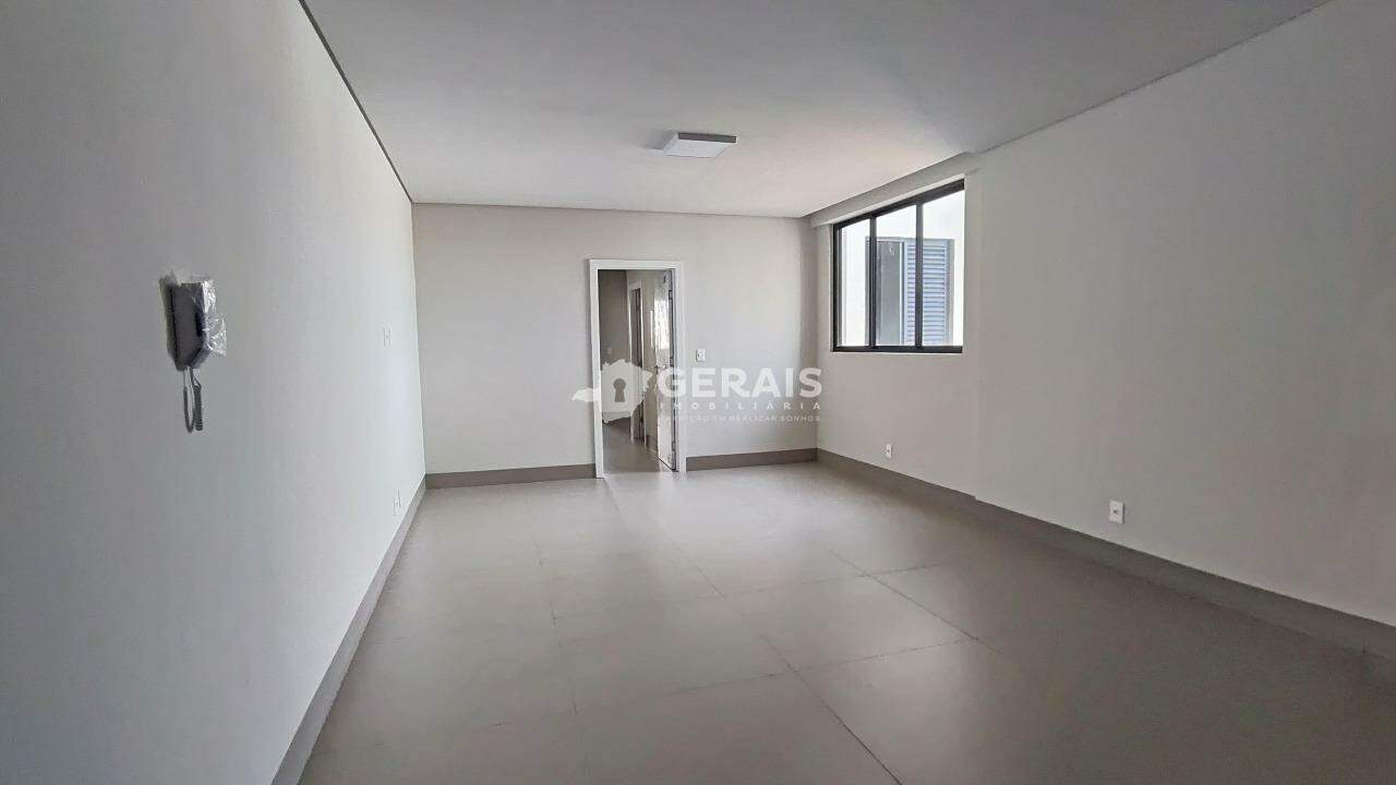 Apartamento para aluguel no CENTRO: 03- SALA