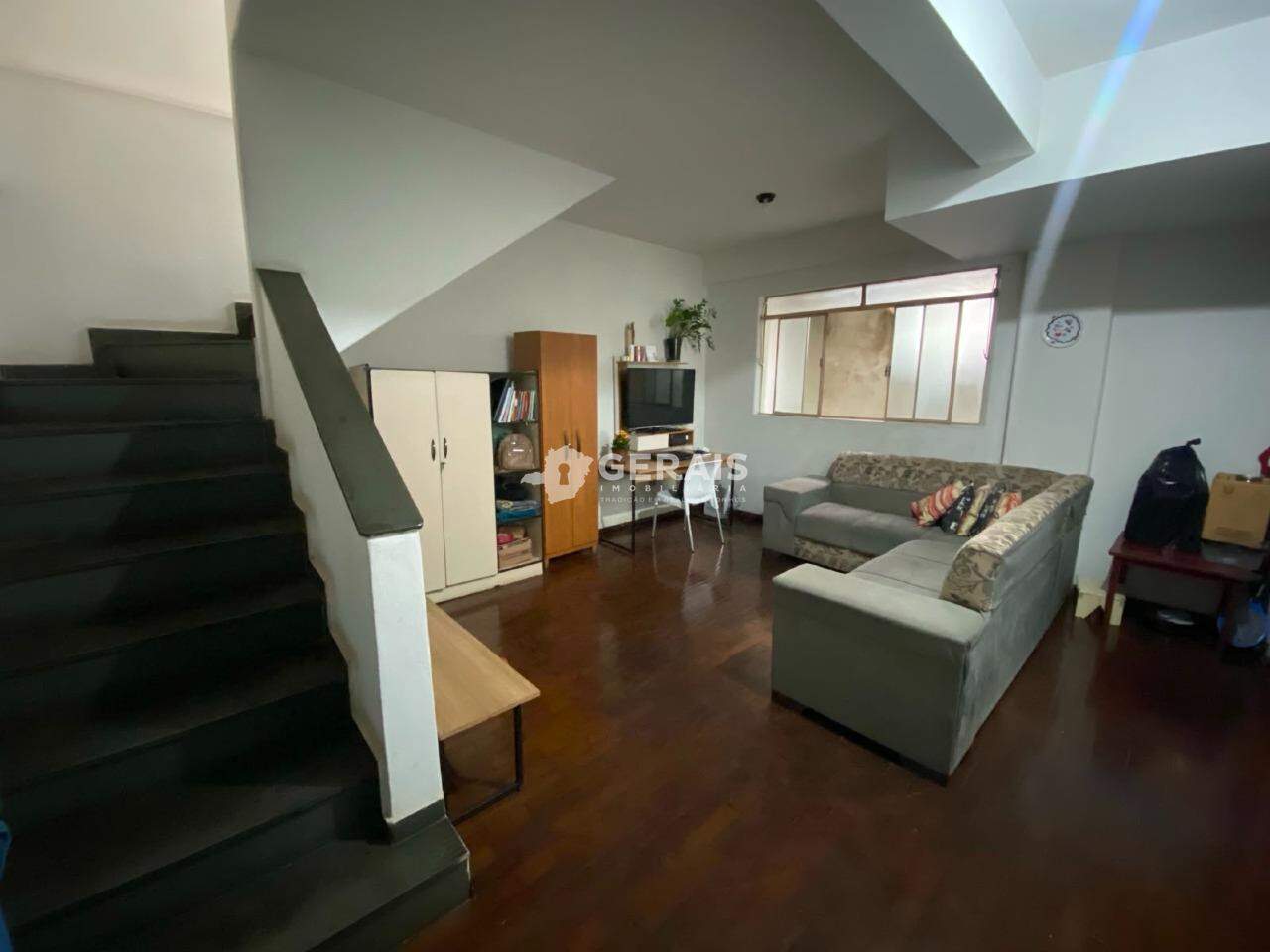 Apartamento à venda no CENTRO: 03- SALA 1º ANDAR