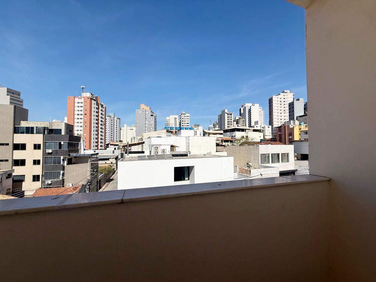 Apartamento à venda no CENTRO: 07- SACADA SUÍTE