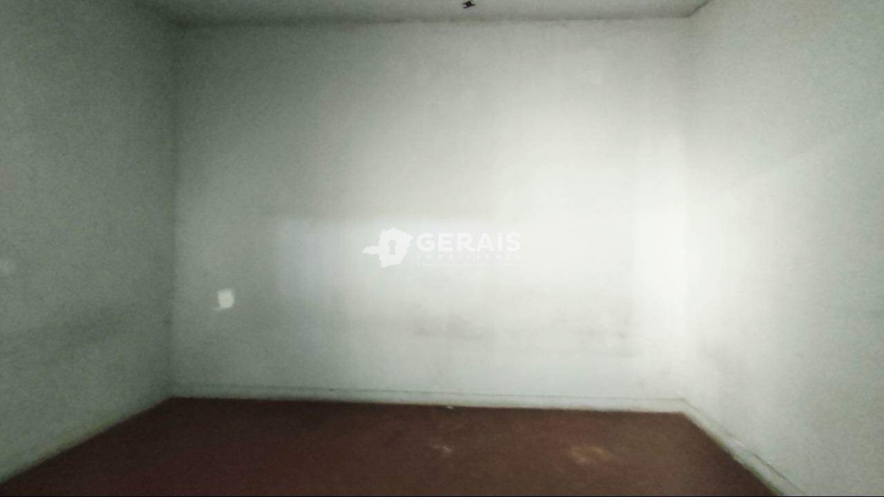 Casa para aluguel no NITERÓI: 07 - QUARTO 03