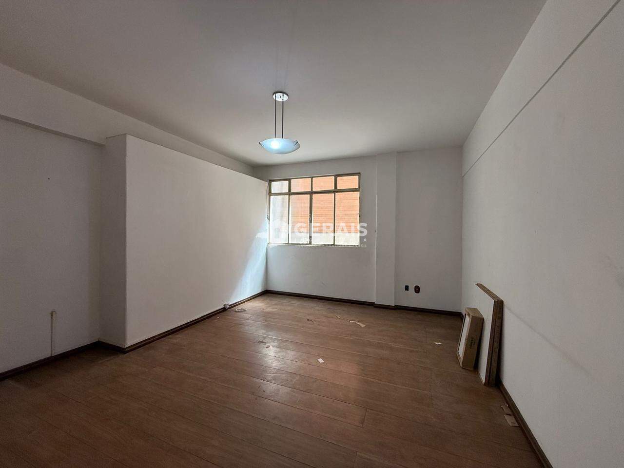 Apartamento à venda no CENTRO: 02- SALA 01