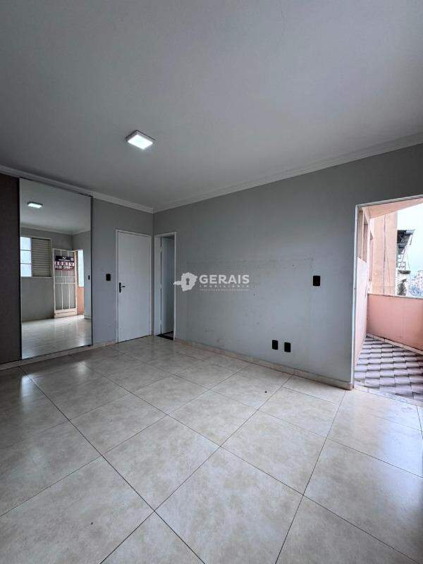 Apartamento à venda no CENTRO: 07- QUARTO SUÍTE 