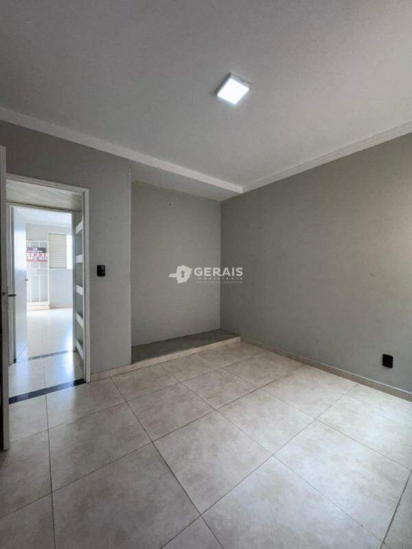 Apartamento à venda no CENTRO: 05- QUARTO 01 