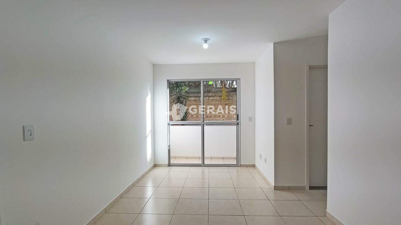 Apartamento para aluguel no REALENGO: 03- SALA