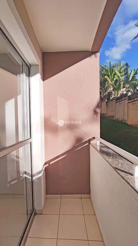 Apartamento para aluguel no REALENGO: 05- SACADA