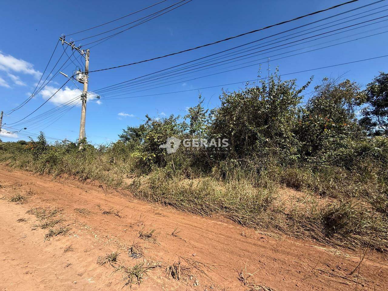 Lote à venda no TERRA AZUL: 03- LOTE