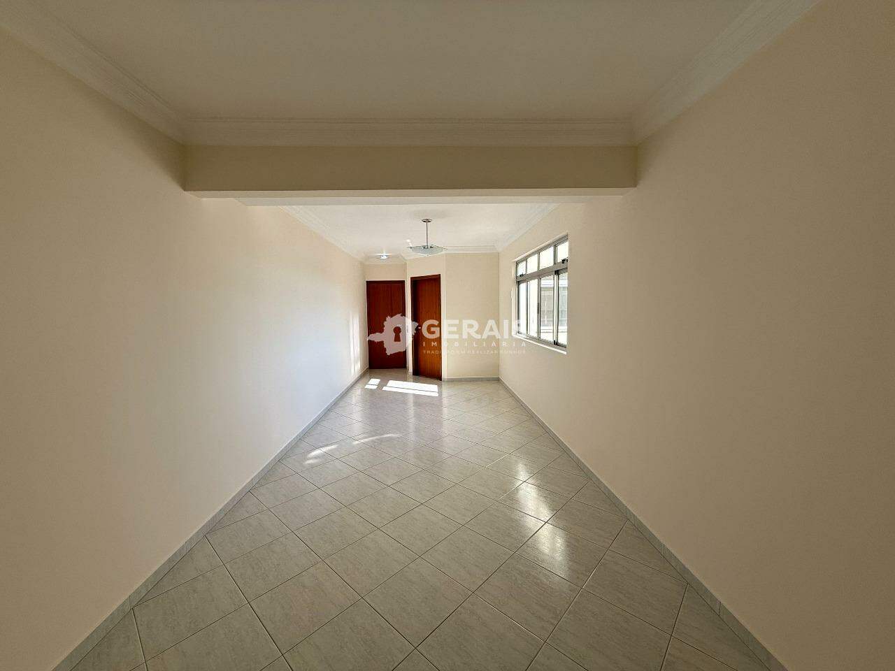 Apartamento para aluguel no CENTRO: 04 - SALA PARA 02 AMBIENTES