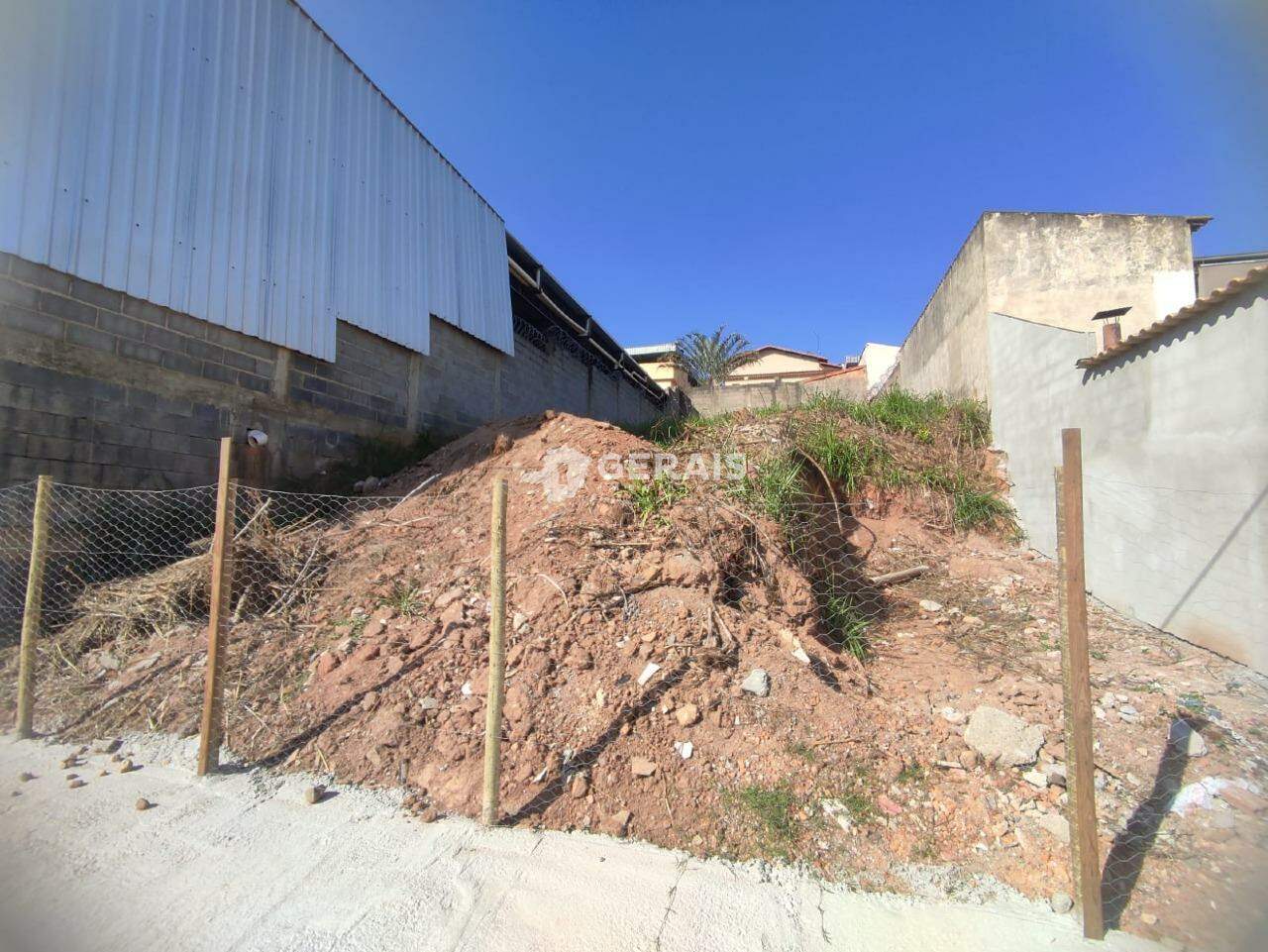 Lote à venda no CIDADE JARDIM: 03- LOTE