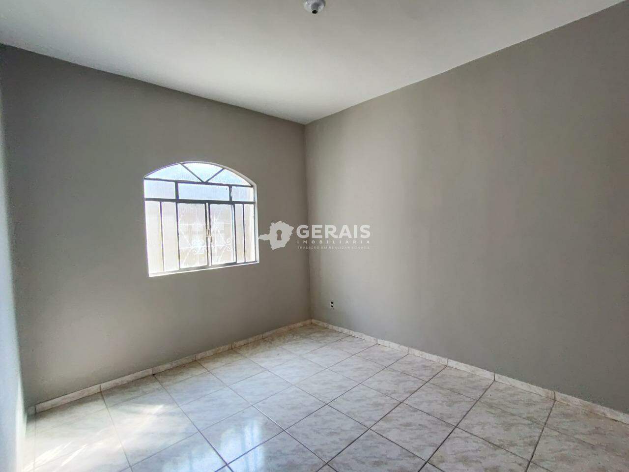 Casa para aluguel no JARDINOPOLIS: 06- QUARTO 02