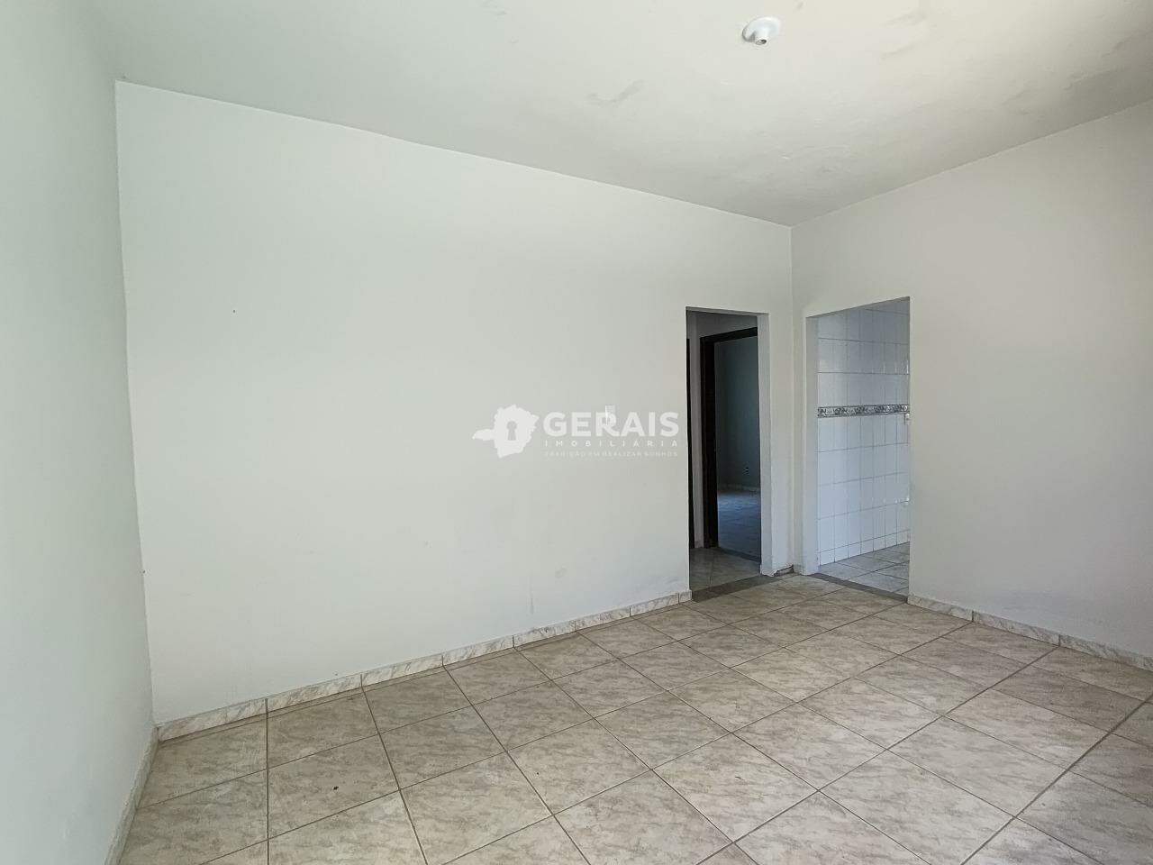 Casa para aluguel no JARDINOPOLIS: 04- SALA