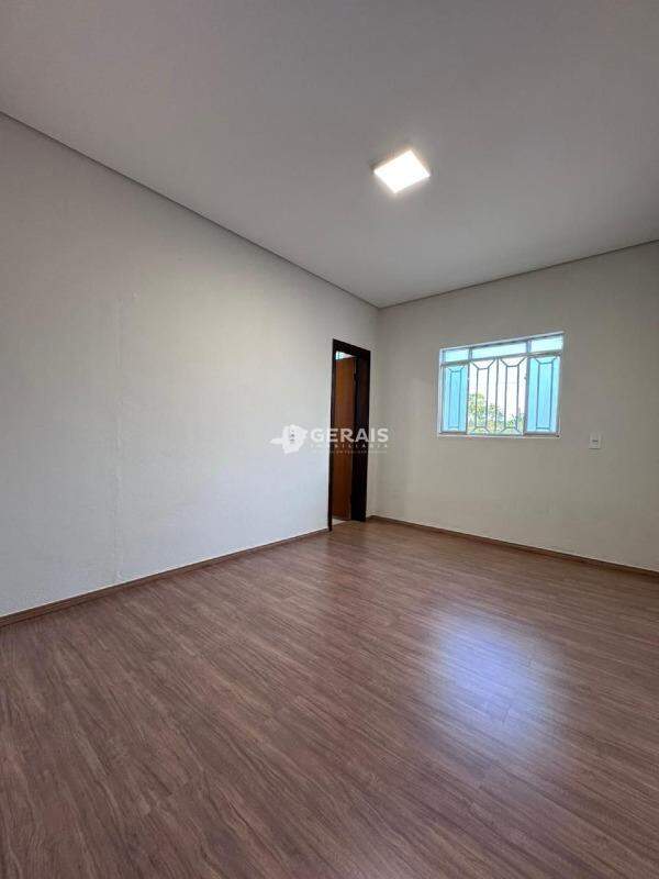 Chácara à venda no PRATA DE BAIXO: 06 - QUARTO SUÍTE