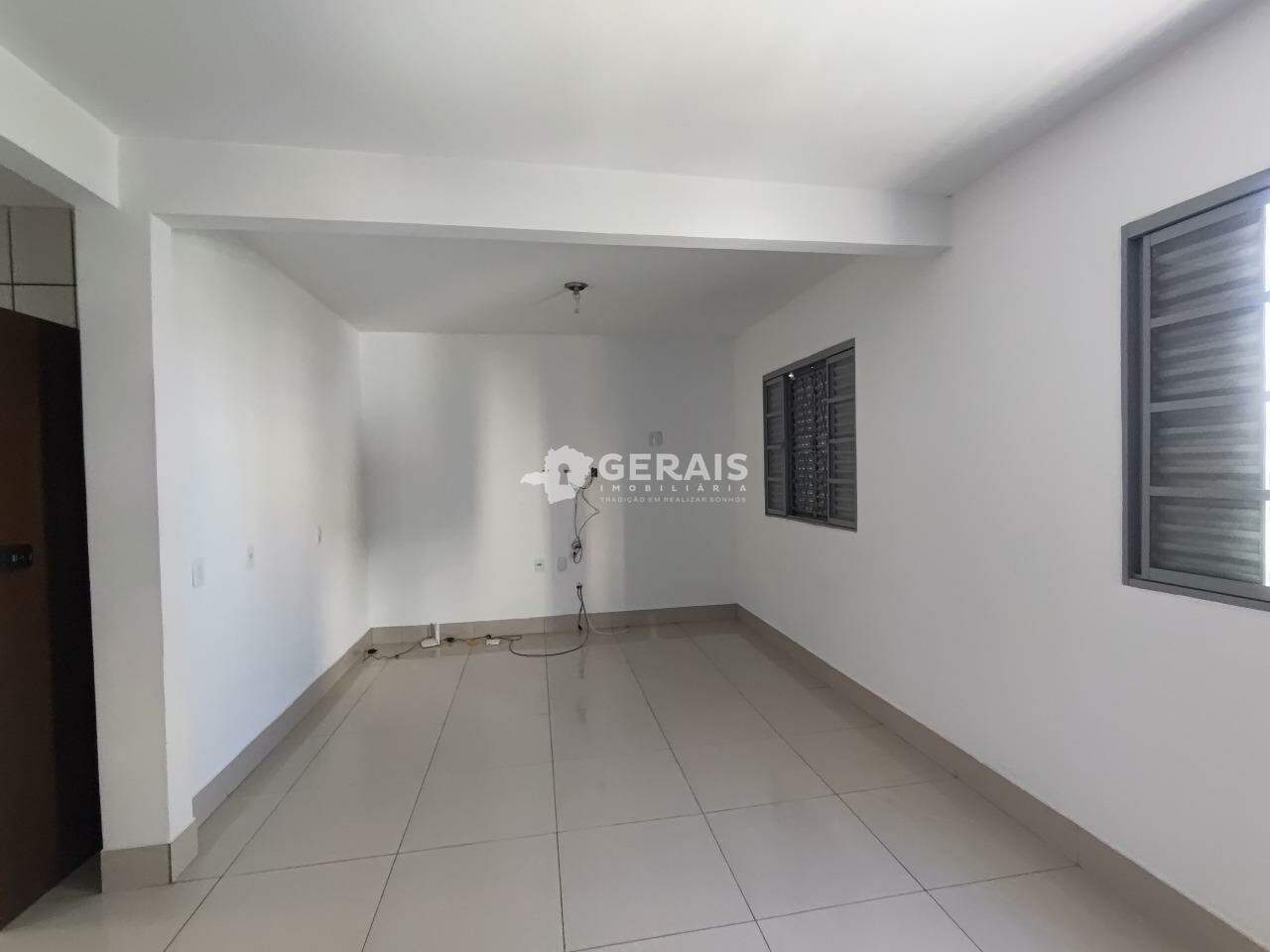 Apartamento para aluguel no SÃO JOSÉ: 04- SALA